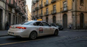 Napoli: pensava fosse un taxi ma rischia lo stupro e si lancia dall’auto in corsa.